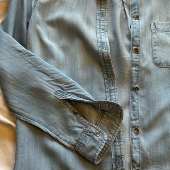 American Eagle Top - Picture 3 of 5